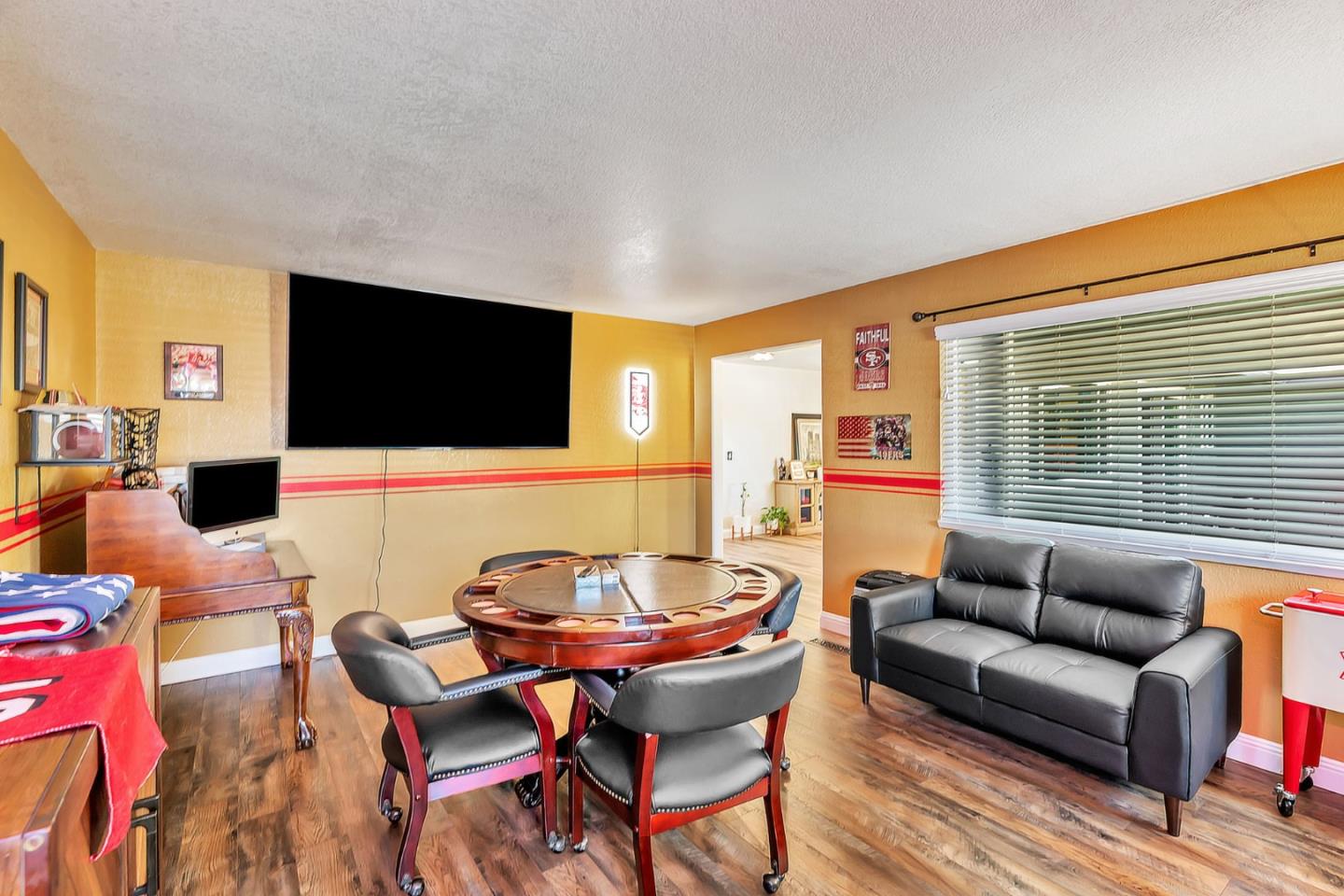 Detail Gallery Image 36 of 69 For 1231 La Mirada Dr, Salinas,  CA 93901 - 4 Beds | 2/1 Baths