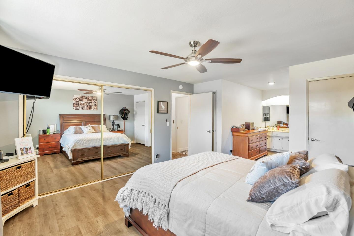 Detail Gallery Image 44 of 69 For 1231 La Mirada Dr, Salinas,  CA 93901 - 4 Beds | 2/1 Baths
