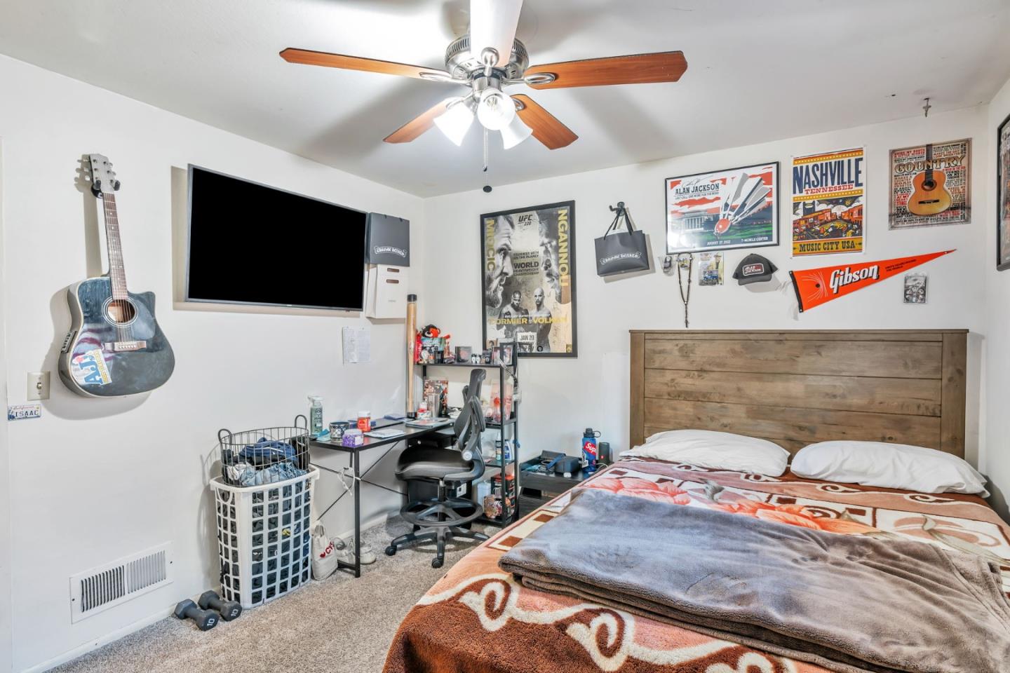 Detail Gallery Image 45 of 69 For 1231 La Mirada Dr, Salinas,  CA 93901 - 4 Beds | 2/1 Baths