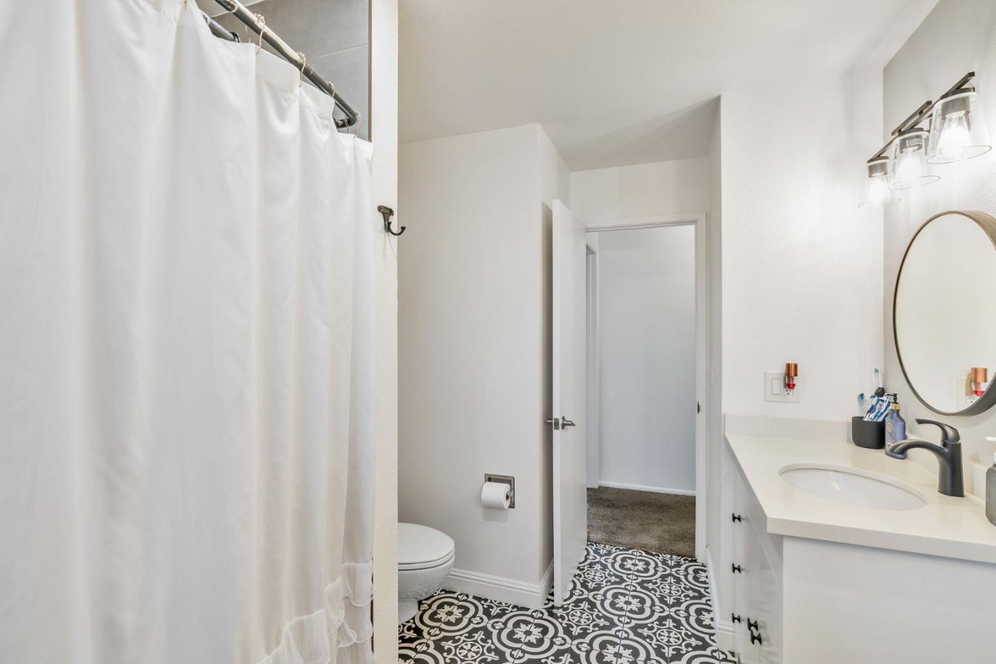 Detail Gallery Image 54 of 69 For 1231 La Mirada Dr, Salinas,  CA 93901 - 4 Beds | 2/1 Baths