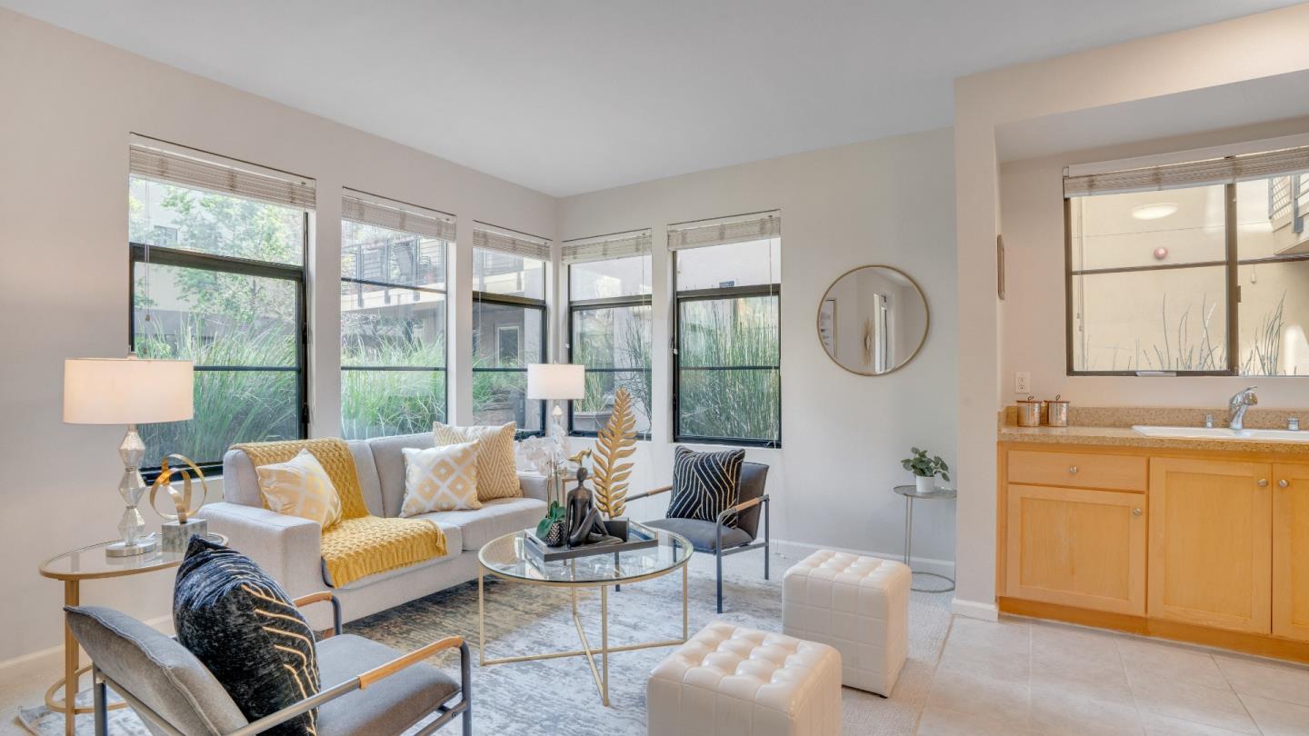 Detail Gallery Image 3 of 30 For 800 N 8th St #120,  San Jose,  CA 95112 - 2 Beds | 2 Baths