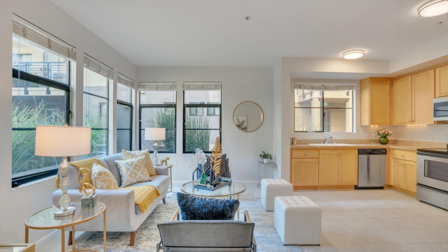 Detail Gallery Image 6 of 30 For 800 N 8th St #120,  San Jose,  CA 95112 - 2 Beds | 2 Baths