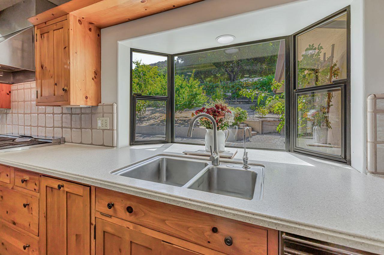 Detail Gallery Image 21 of 55 For 108 San Benancio Rd, Salinas,  CA 93908 - 3 Beds | 3 Baths