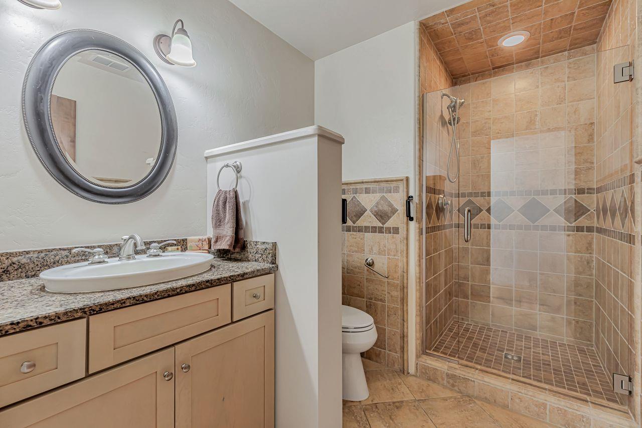 Detail Gallery Image 25 of 55 For 108 San Benancio Rd, Salinas,  CA 93908 - 3 Beds | 3 Baths