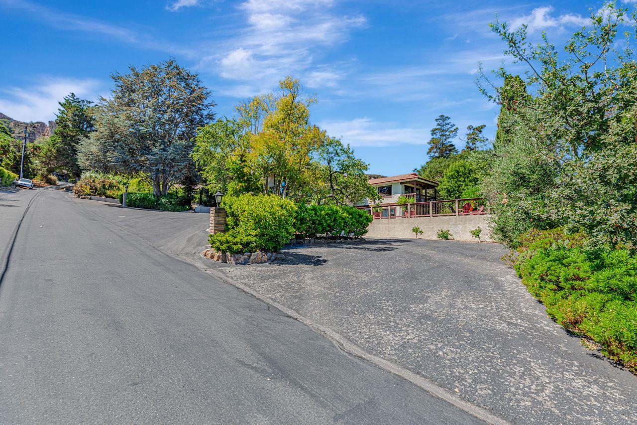 Detail Gallery Image 3 of 55 For 108 San Benancio Rd, Salinas,  CA 93908 - 3 Beds | 3 Baths