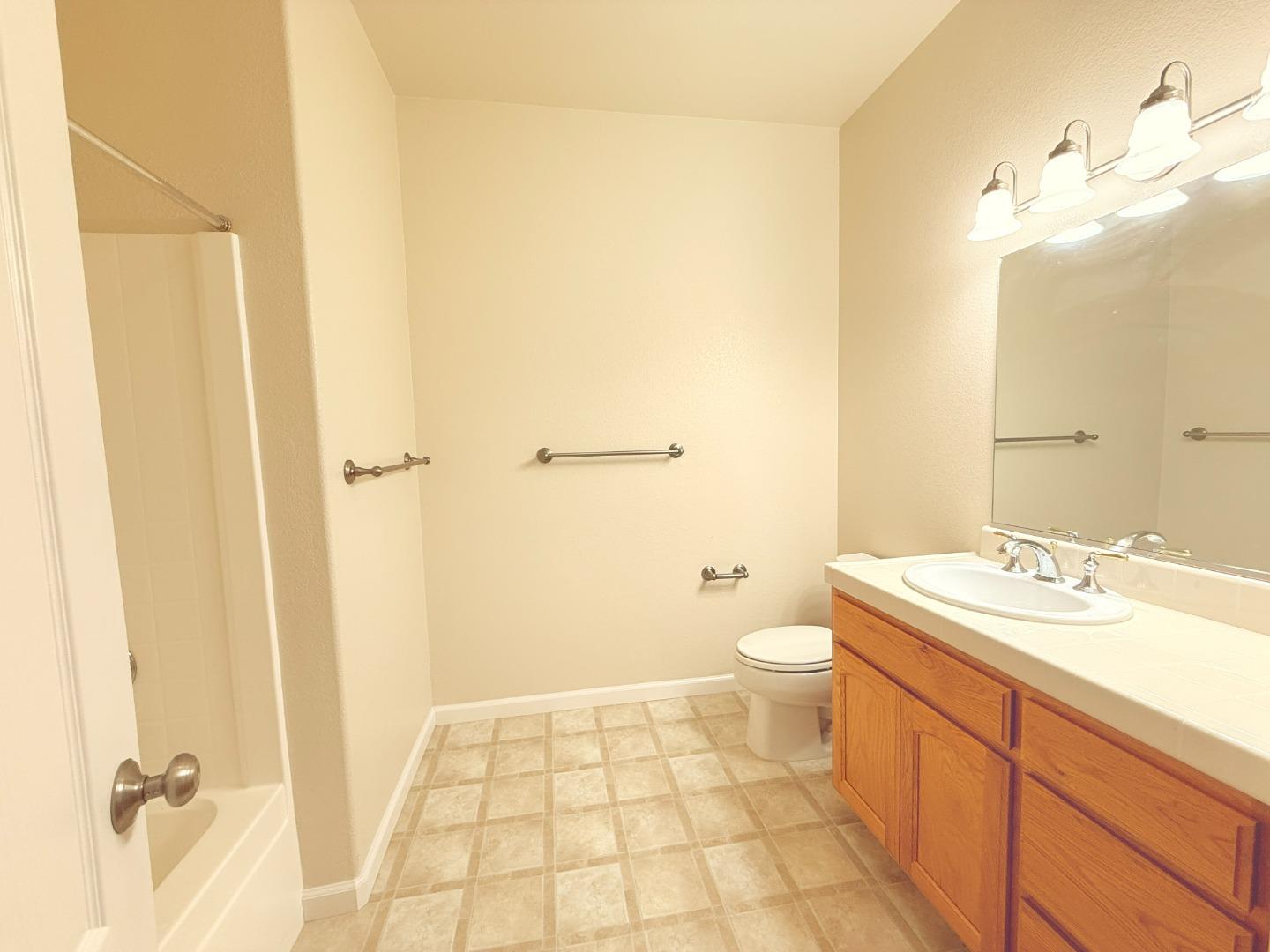Detail Gallery Image 24 of 36 For 18472 Kentwood Pl, Hidden Valley Lake,  CA 95467 - 3 Beds | 2/1 Baths