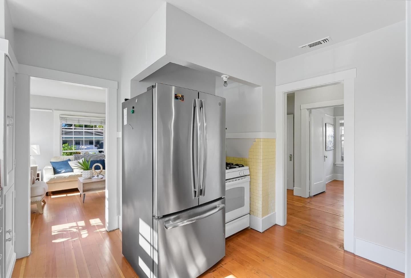 Detail Gallery Image 15 of 31 For 496 Autumn Ct, San Jose,  CA 95110 - 2 Beds | 1 Baths