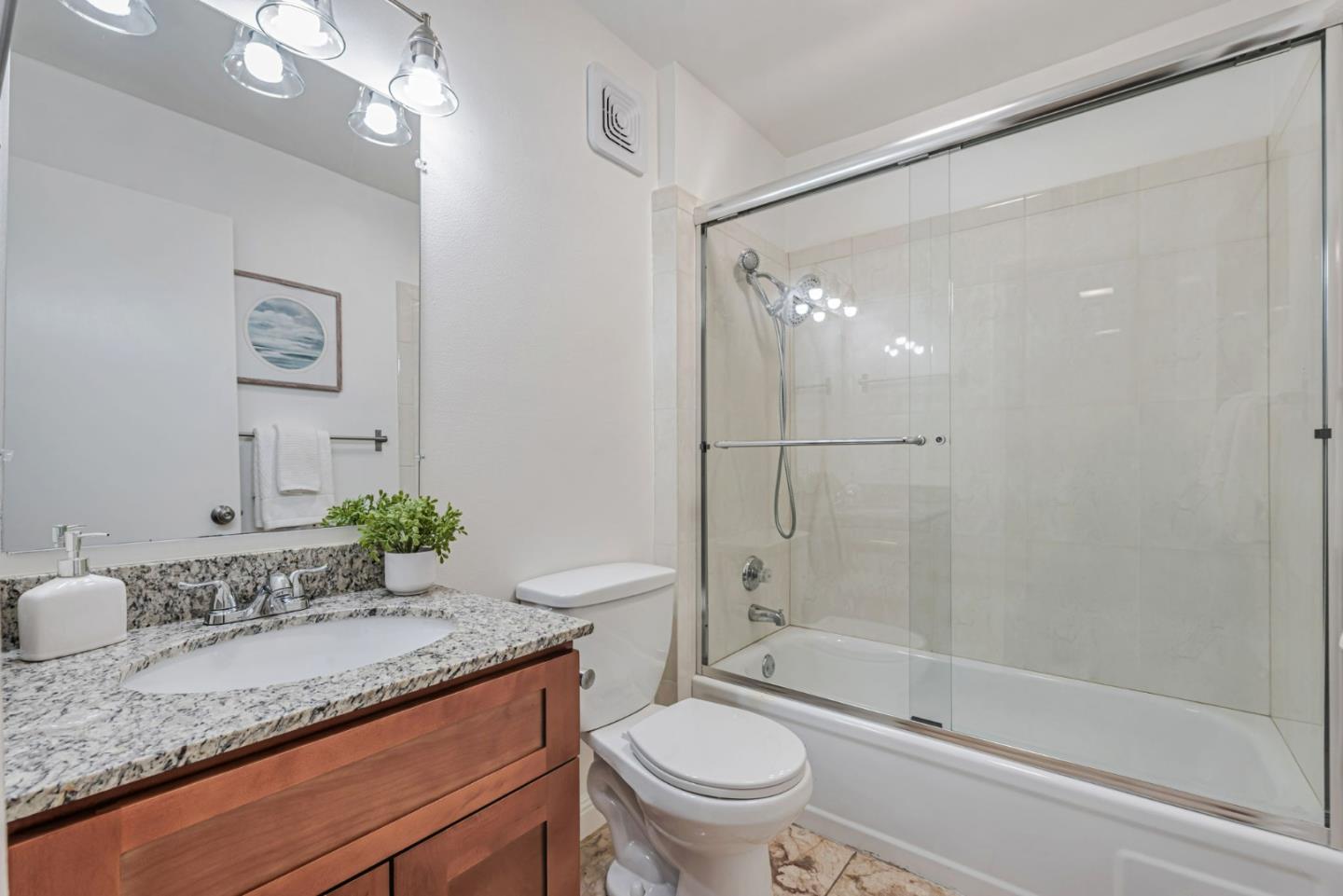 Detail Gallery Image 11 of 20 For 49 Showers Dr #W108,  Mountain View,  CA 94040 - 2 Beds | 2 Baths