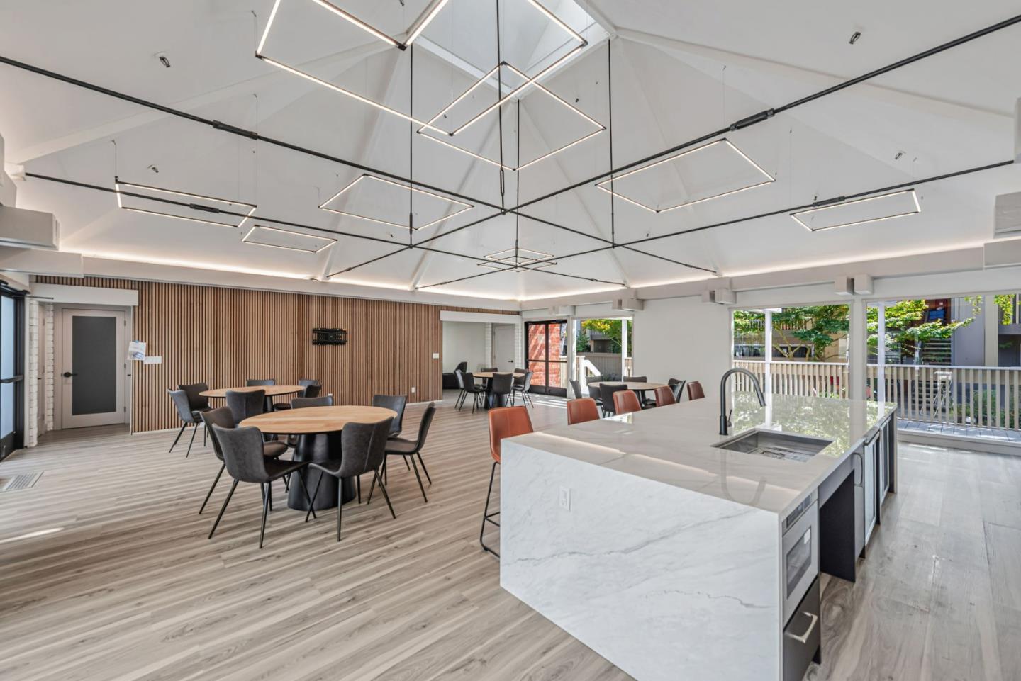 Detail Gallery Image 18 of 20 For 49 Showers Dr #W108,  Mountain View,  CA 94040 - 2 Beds | 2 Baths