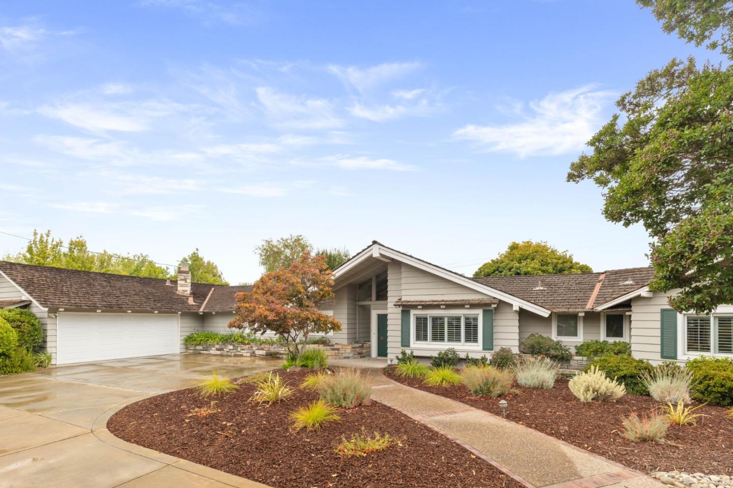 Detail Gallery Image 2 of 41 For 20290 Argonaut Dr, Saratoga,  CA 95070 - 5 Beds | 3/1 Baths