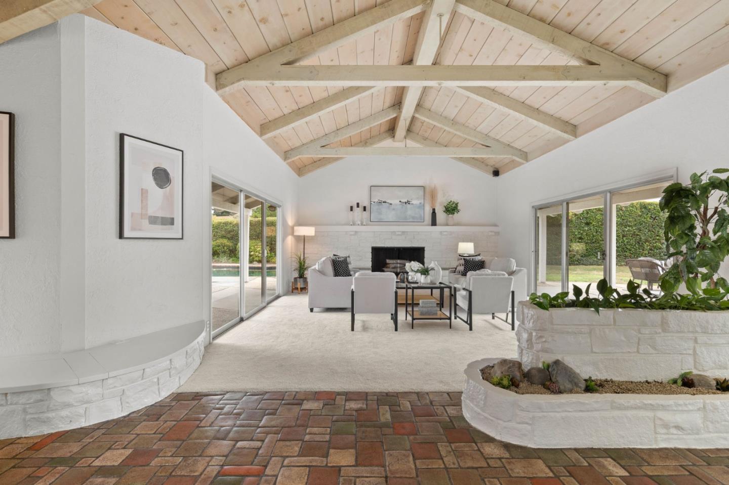 Detail Gallery Image 4 of 41 For 20290 Argonaut Dr, Saratoga,  CA 95070 - 5 Beds | 3/1 Baths