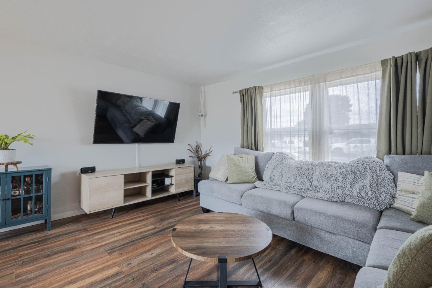 Detail Gallery Image 21 of 22 For 734 Los Coches Ave, Salinas,  CA 93906 - 3 Beds | 1/1 Baths