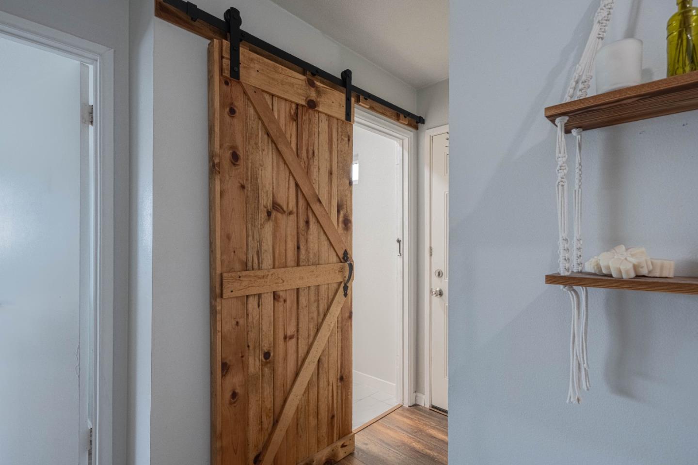 Detail Gallery Image 5 of 22 For 734 Los Coches Ave, Salinas,  CA 93906 - 3 Beds | 1/1 Baths
