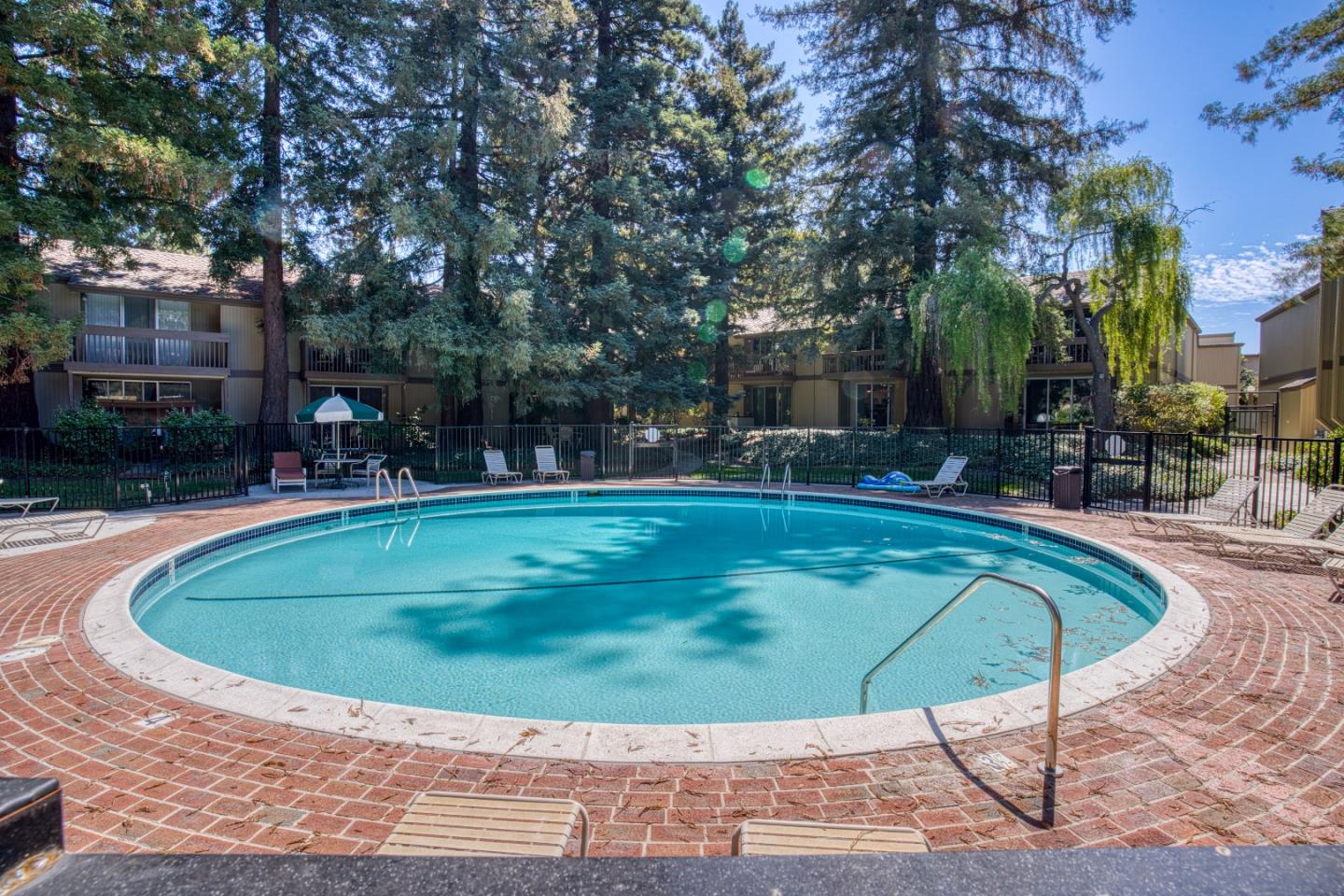 Detail Gallery Image 23 of 37 For 505 Cypress Point Dr #213,  Mountain View,  CA 94043 - 1 Beds | 1 Baths