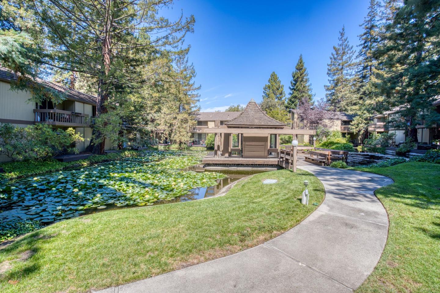 Detail Gallery Image 24 of 37 For 505 Cypress Point Dr #213,  Mountain View,  CA 94043 - 1 Beds | 1 Baths