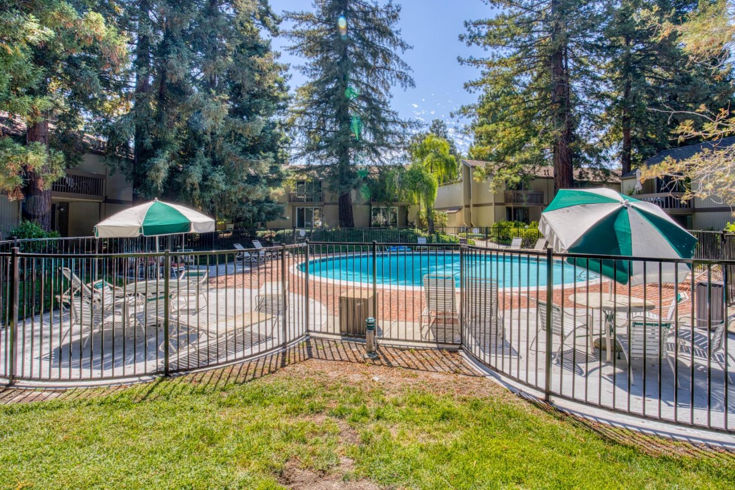 Detail Gallery Image 35 of 37 For 505 Cypress Point Dr #213,  Mountain View,  CA 94043 - 1 Beds | 1 Baths