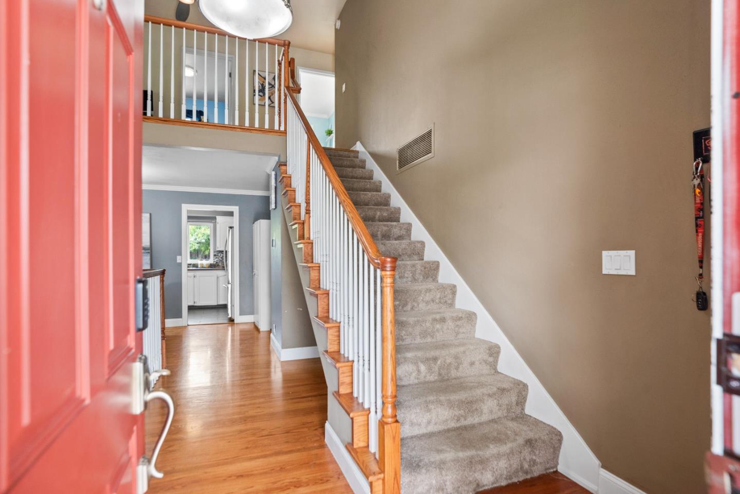 Detail Gallery Image 4 of 41 For 379 Roan St, San Jose,  CA 95123 - 5 Beds | 3 Baths