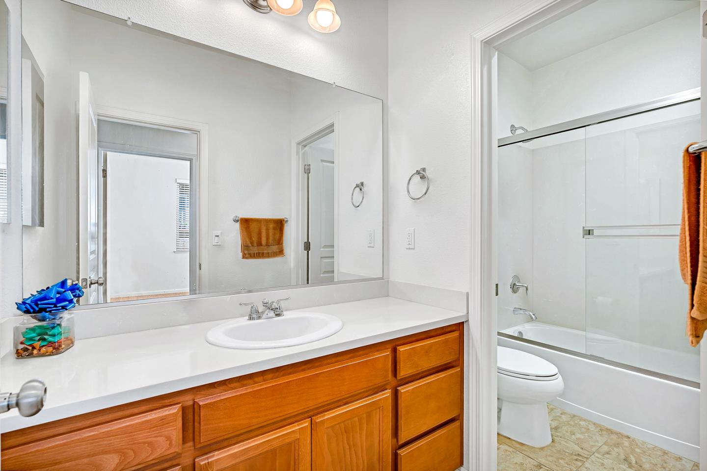 Detail Gallery Image 18 of 25 For 1149 Bellflower Way, Los Banos,  CA 93635 - 4 Beds | 2 Baths