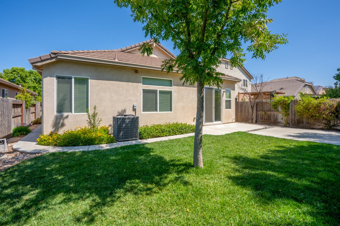 Detail Gallery Image 21 of 25 For 1149 Bellflower Way, Los Banos,  CA 93635 - 4 Beds | 2 Baths