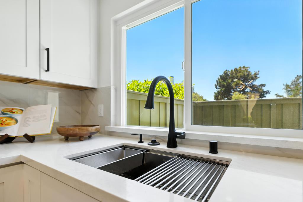 Detail Gallery Image 14 of 56 For 739 Aries Ln, Foster City,  CA 94404 - 3 Beds | 2/1 Baths