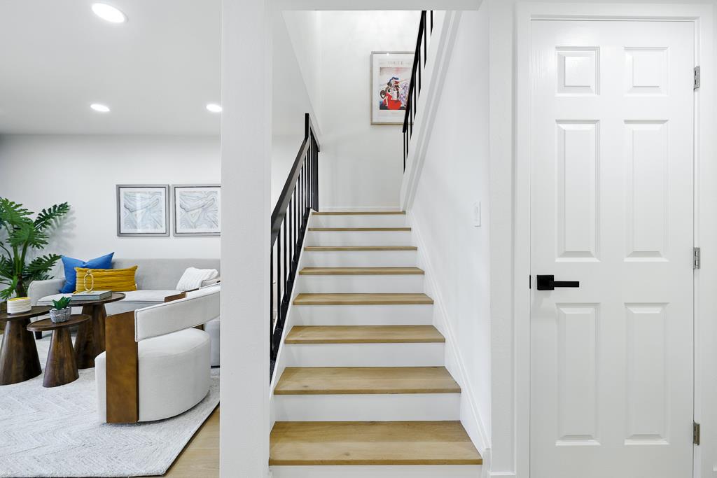 Detail Gallery Image 16 of 56 For 739 Aries Ln, Foster City,  CA 94404 - 3 Beds | 2/1 Baths