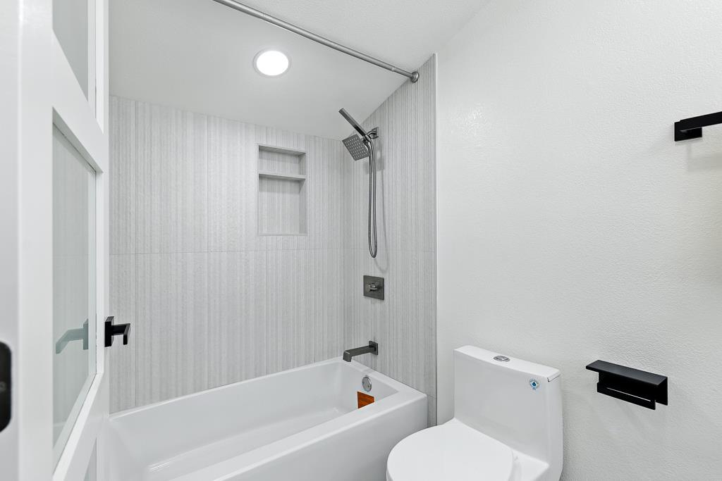 Detail Gallery Image 19 of 56 For 739 Aries Ln, Foster City,  CA 94404 - 3 Beds | 2/1 Baths