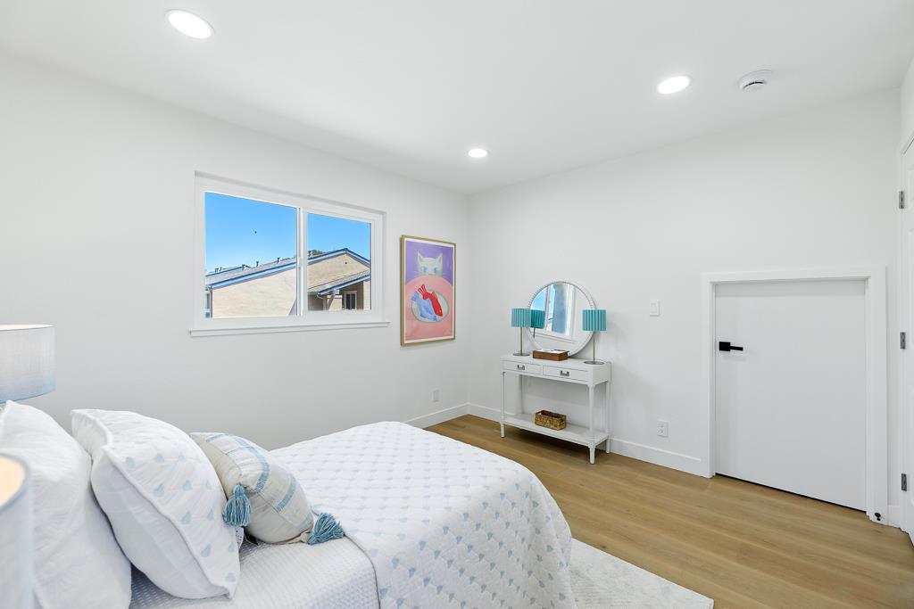 Detail Gallery Image 22 of 56 For 739 Aries Ln, Foster City,  CA 94404 - 3 Beds | 2/1 Baths