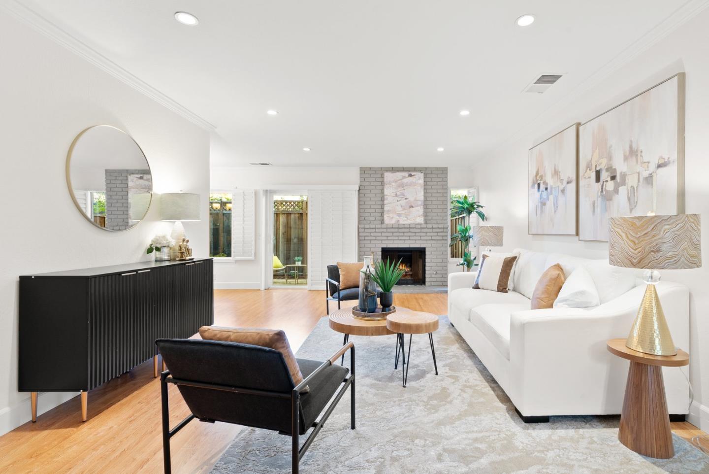 Detail Gallery Image 3 of 41 For 353 W Rincon Ave #E,  Campbell,  CA 95008 - 3 Beds | 2/1 Baths