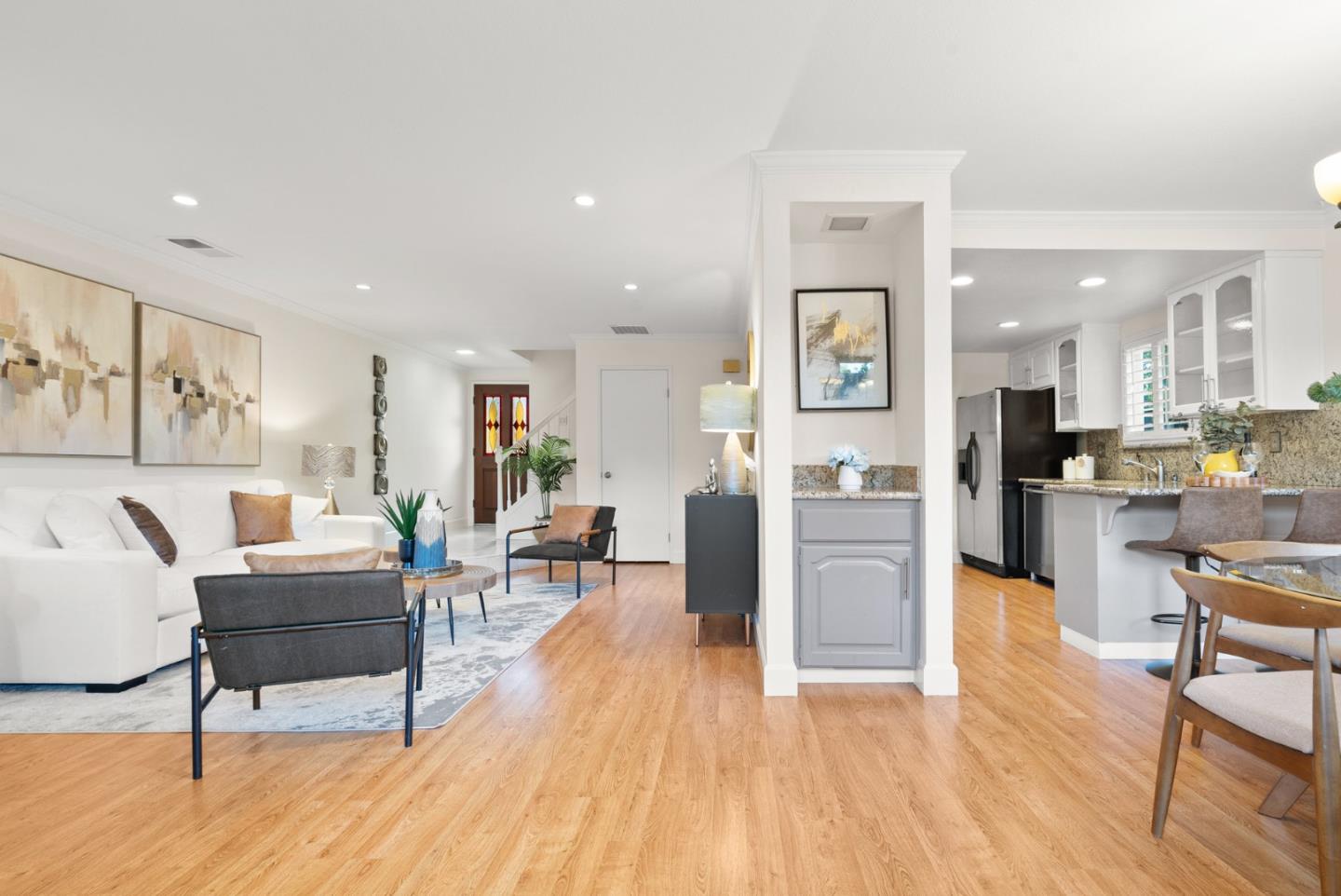 Detail Gallery Image 7 of 41 For 353 W Rincon Ave #E,  Campbell,  CA 95008 - 3 Beds | 2/1 Baths