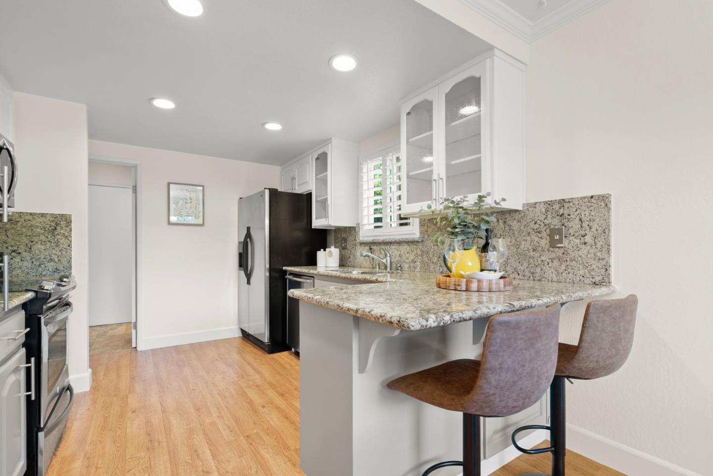 Detail Gallery Image 8 of 41 For 353 W Rincon Ave #E,  Campbell,  CA 95008 - 3 Beds | 2/1 Baths