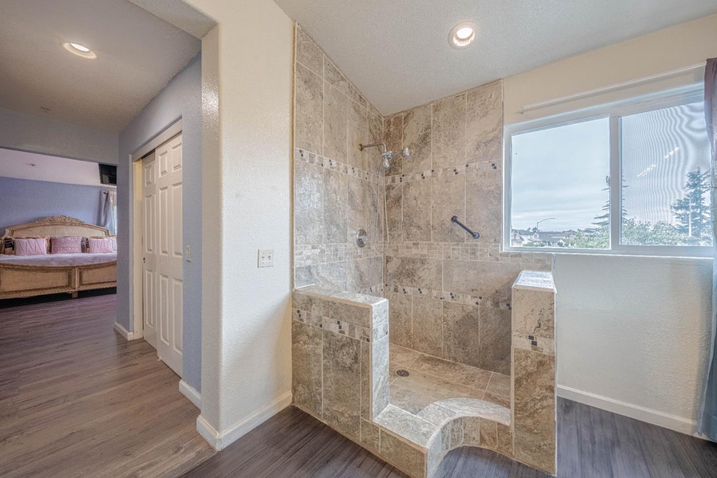 Detail Gallery Image 24 of 36 For 1454 Madrone Dr, Salinas,  CA 93905 - 4 Beds | 2/1 Baths