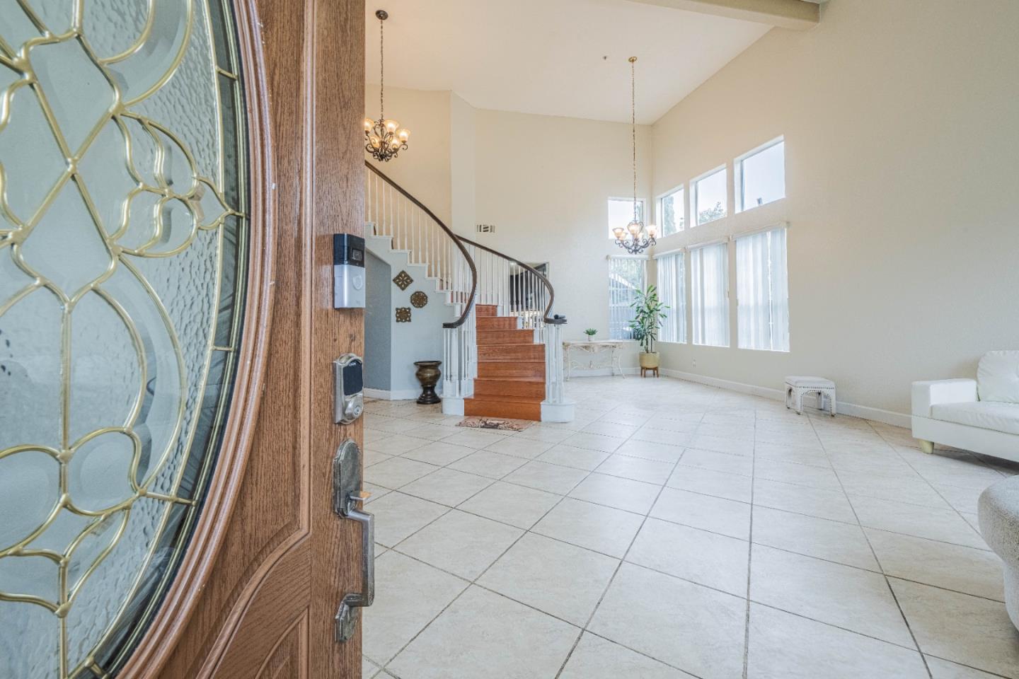 Detail Gallery Image 3 of 36 For 1454 Madrone Dr, Salinas,  CA 93905 - 4 Beds | 2/1 Baths