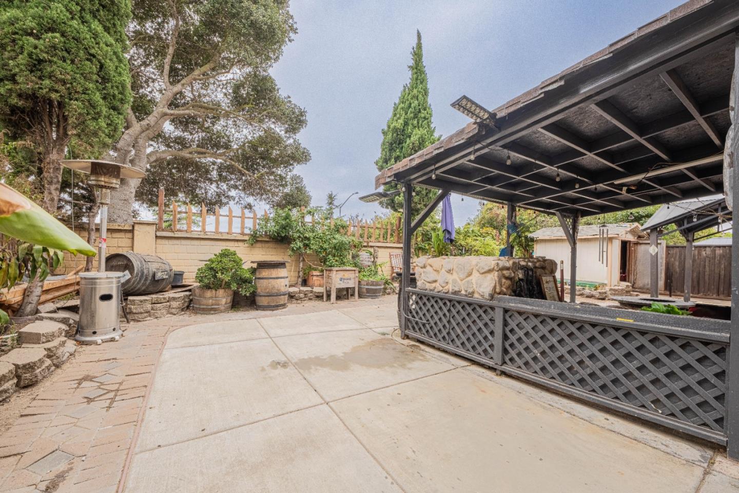 Detail Gallery Image 35 of 36 For 1454 Madrone Dr, Salinas,  CA 93905 - 4 Beds | 2/1 Baths