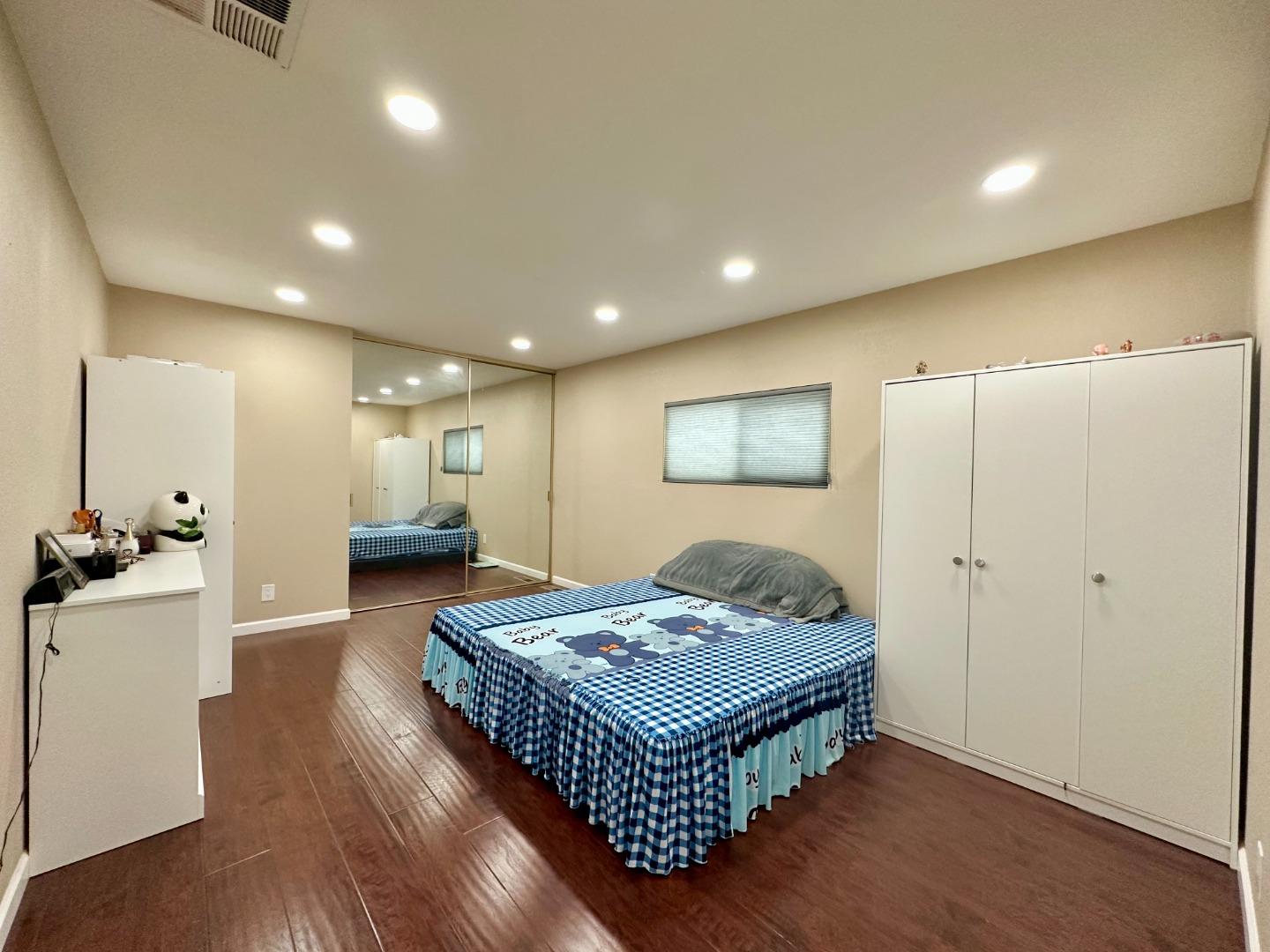 Detail Gallery Image 14 of 25 For 547 Mountain Home Dr #68,  San Jose,  CA 95136 - 3 Beds | 3 Baths