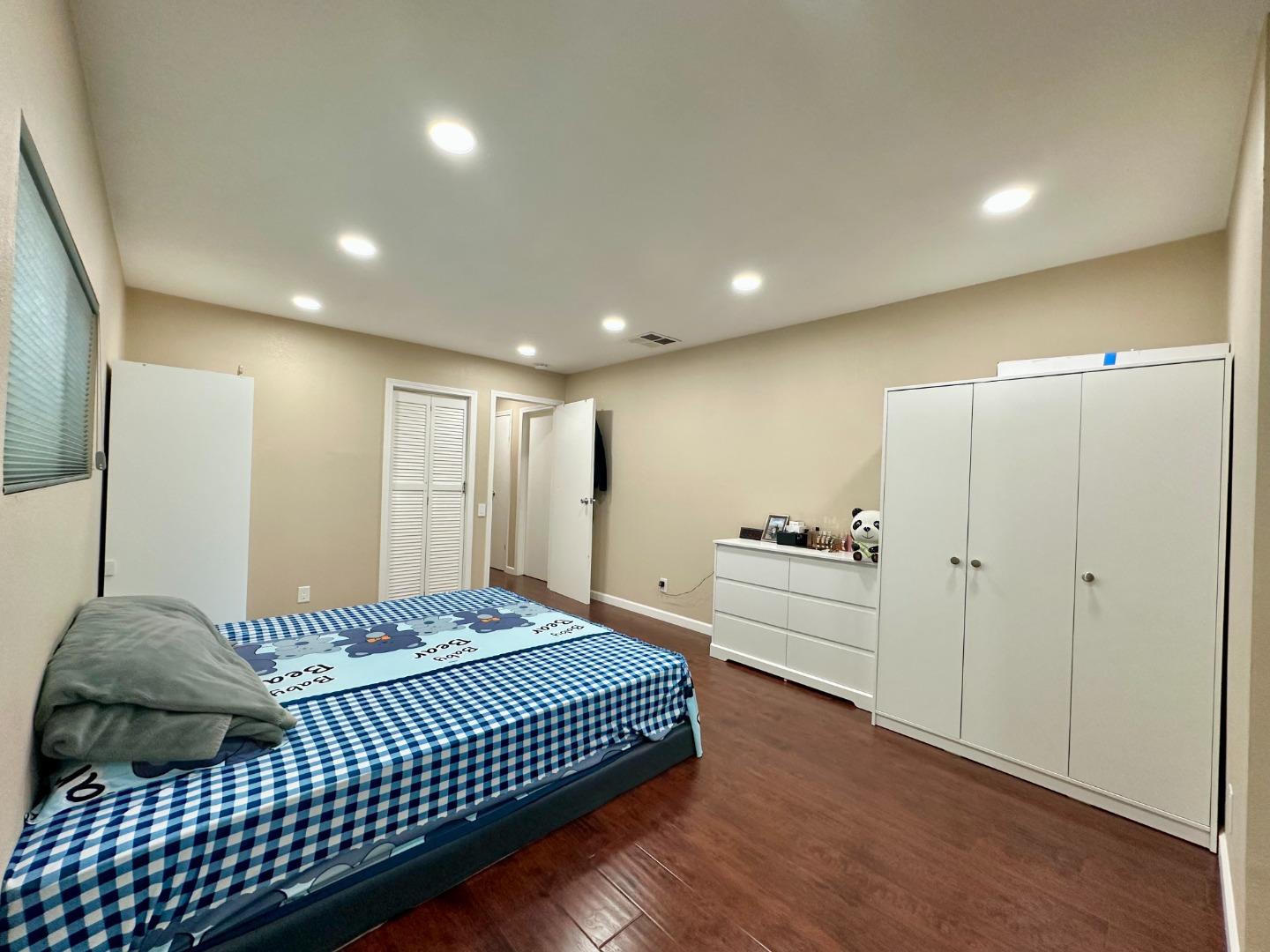 Detail Gallery Image 16 of 25 For 547 Mountain Home Dr #68,  San Jose,  CA 95136 - 3 Beds | 3 Baths