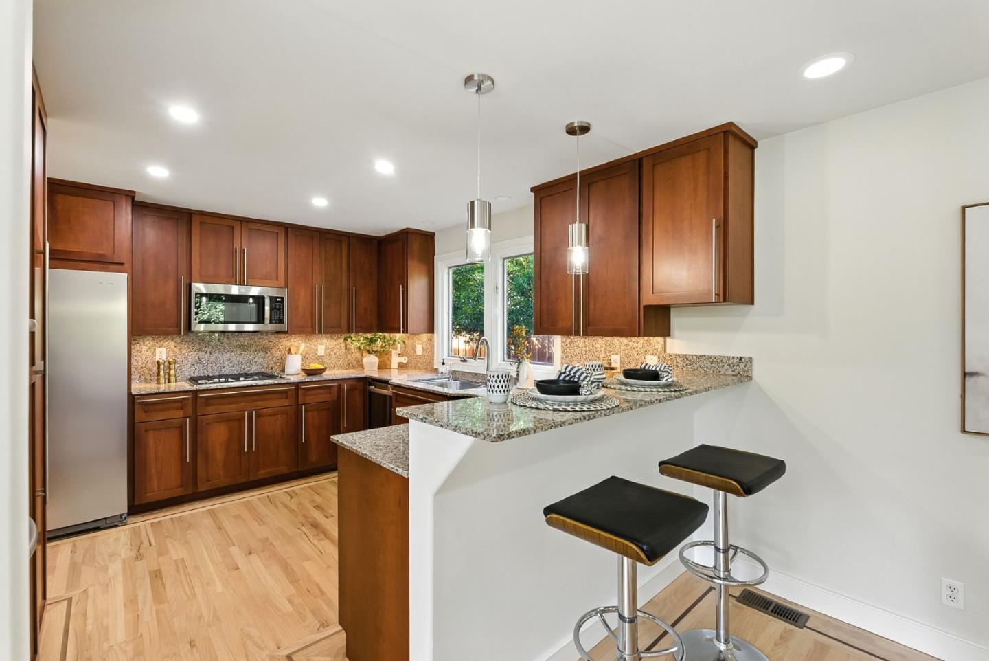Detail Gallery Image 20 of 63 For 715 Matadero Ave, Palo Alto,  CA 94306 - 4 Beds | 3 Baths