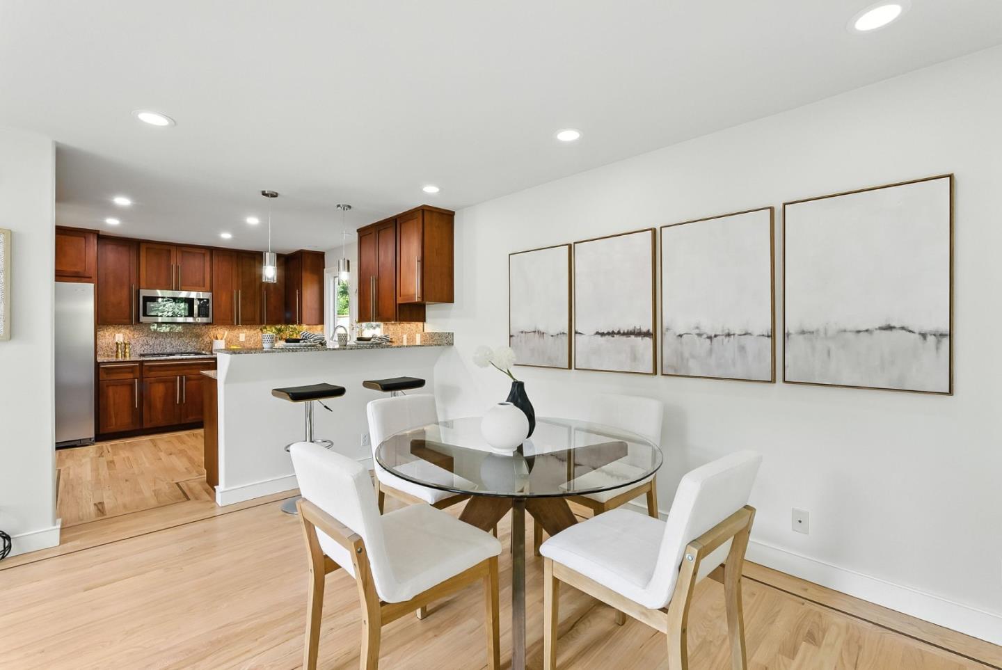 Detail Gallery Image 21 of 63 For 715 Matadero Ave, Palo Alto,  CA 94306 - 4 Beds | 3 Baths