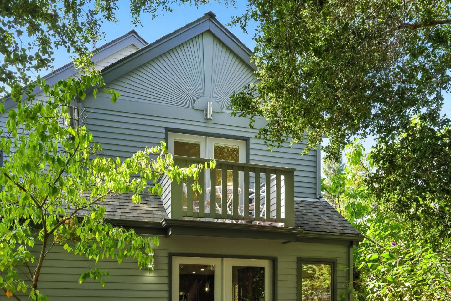 Detail Gallery Image 50 of 63 For 715 Matadero Ave, Palo Alto,  CA 94306 - 4 Beds | 3 Baths
