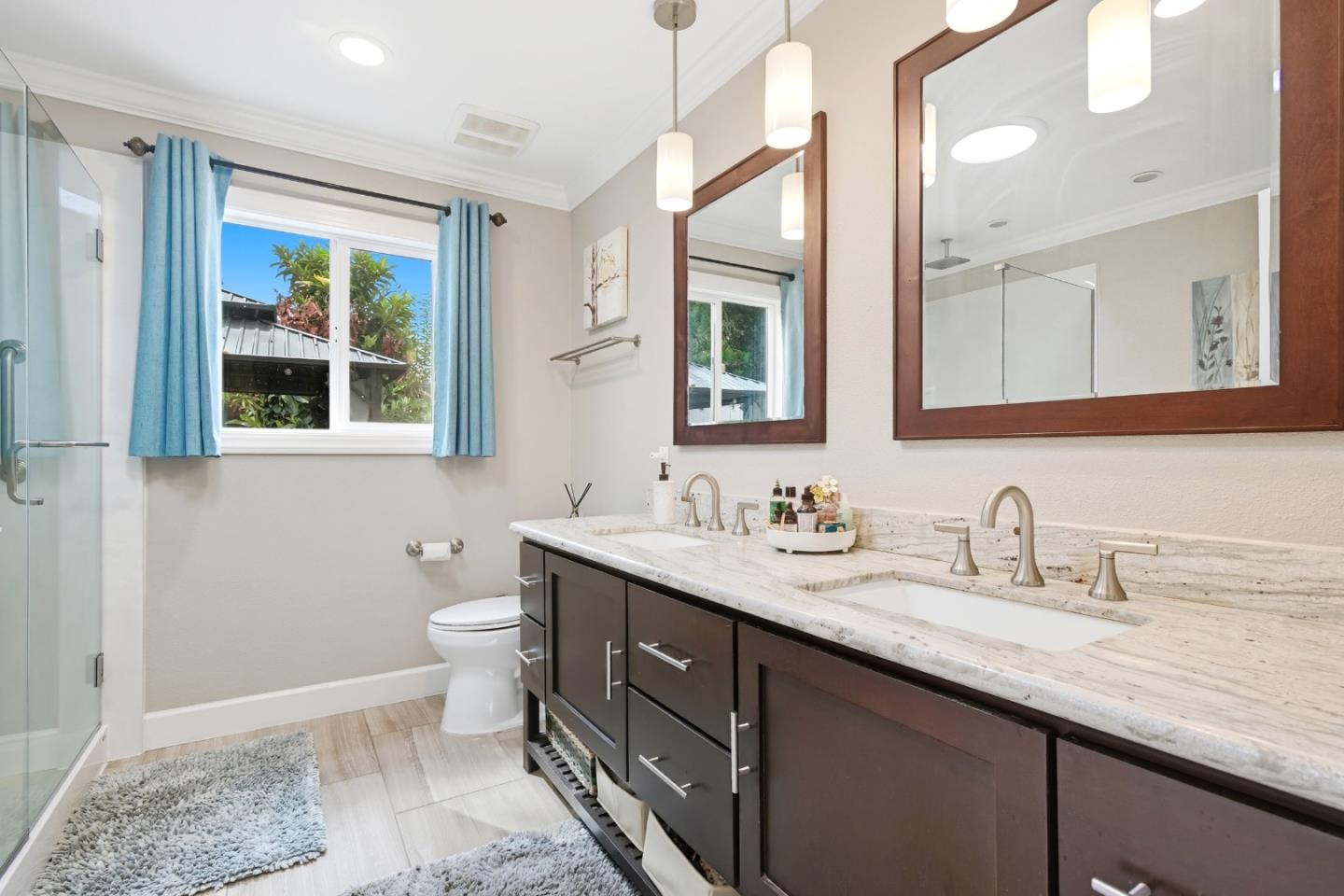 Detail Gallery Image 14 of 49 For 4410 Clovewood Ln, Pleasanton,  CA 94588 - 4 Beds | 3 Baths