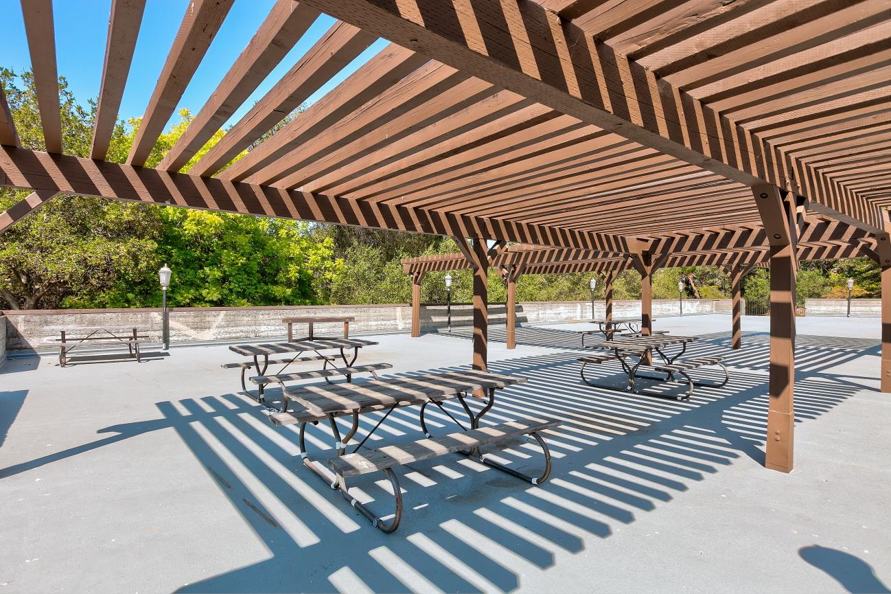 Detail Gallery Image 27 of 28 For 22035 Mcclellan Rd, Cupertino,  CA 95014 - 3 Beds | 2/1 Baths