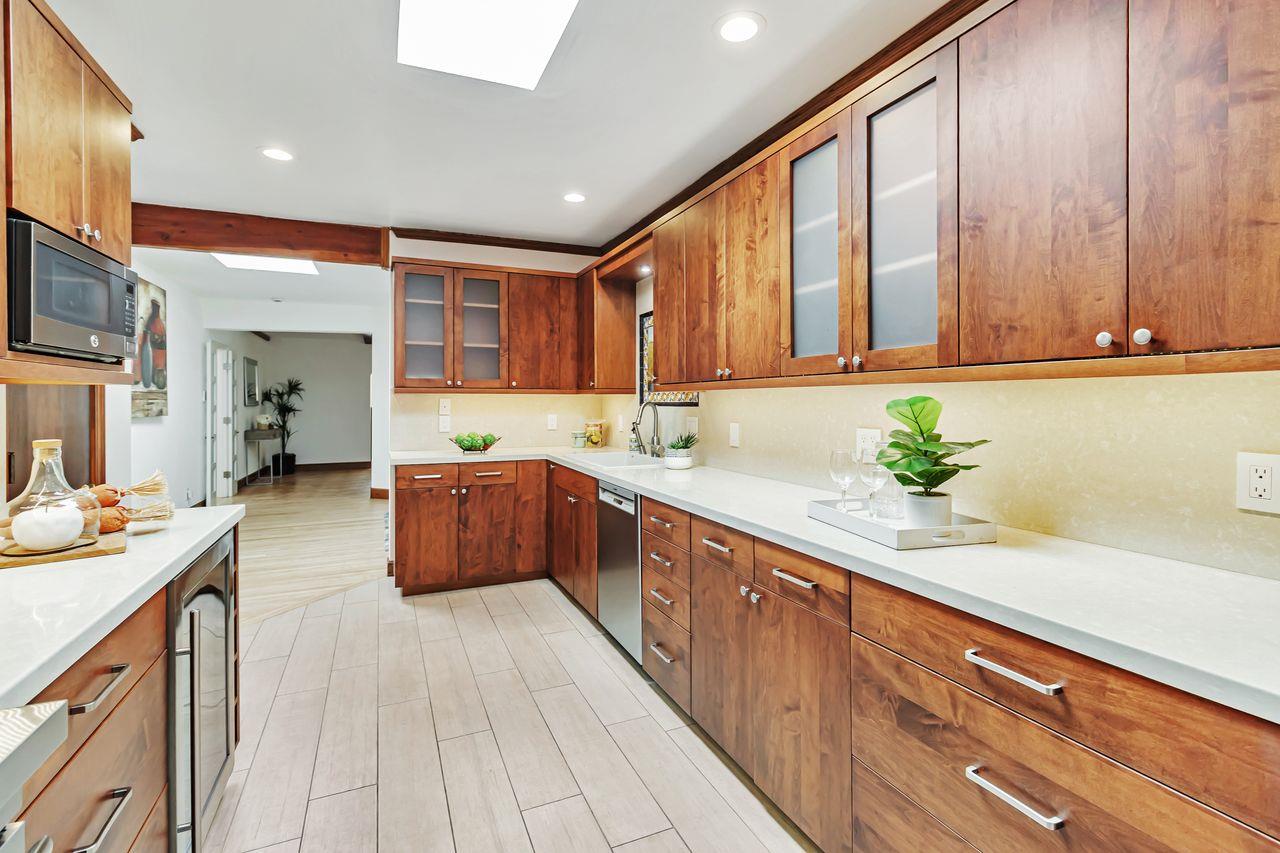 Detail Gallery Image 6 of 45 For 426 27th Ave, San Mateo,  CA 94403 - 4 Beds | 2 Baths