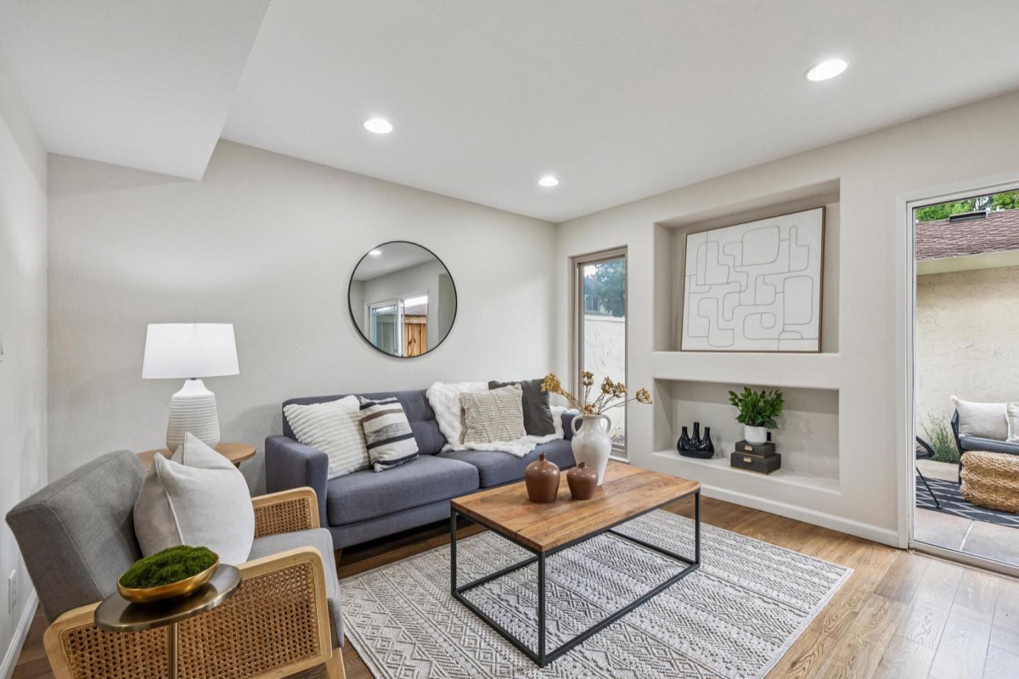 Detail Gallery Image 12 of 55 For 520 Valley Forge Way, Campbell,  CA 95008 - 2 Beds | 2/1 Baths