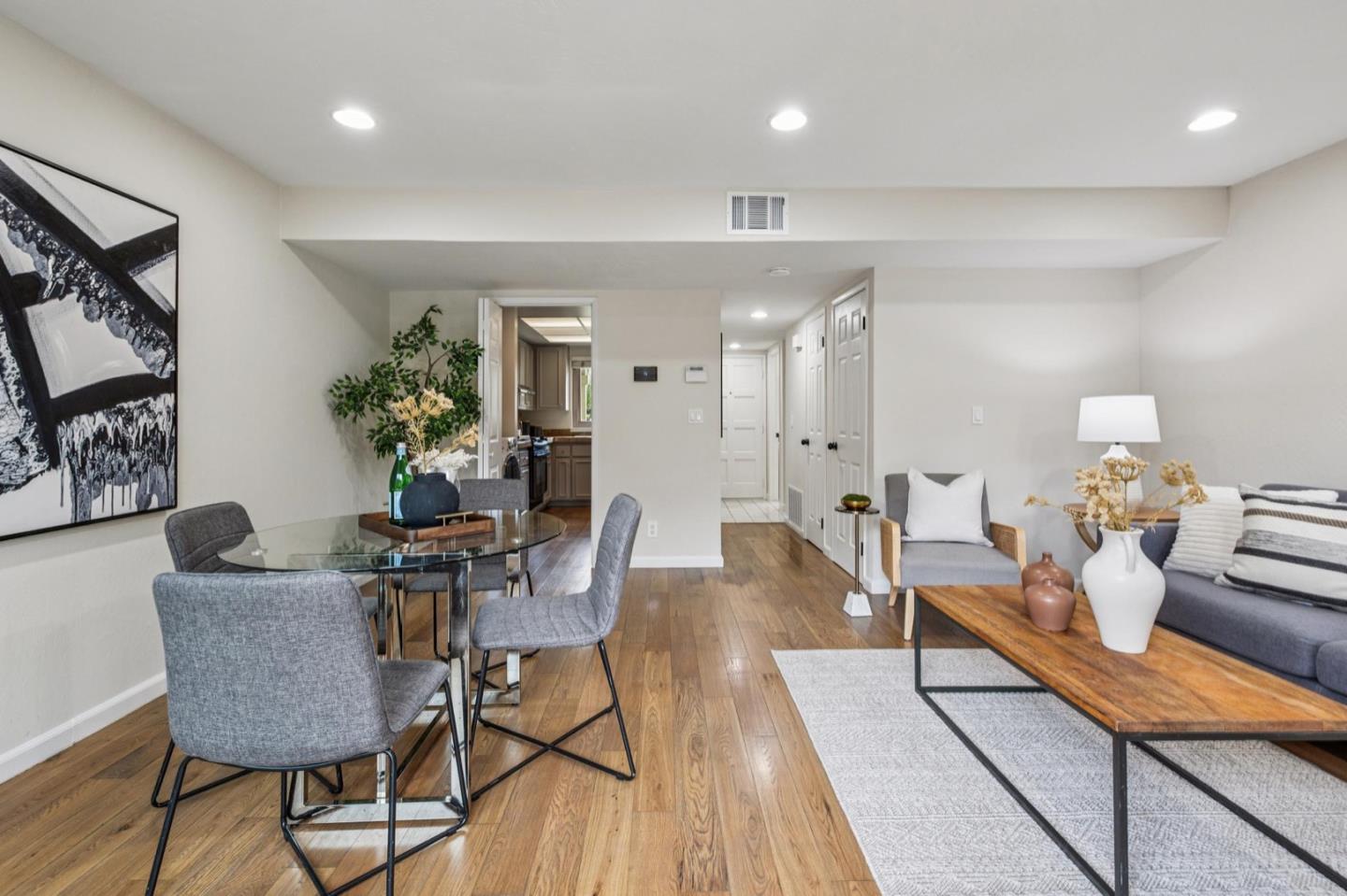 Detail Gallery Image 15 of 55 For 520 Valley Forge Way, Campbell,  CA 95008 - 2 Beds | 2/1 Baths
