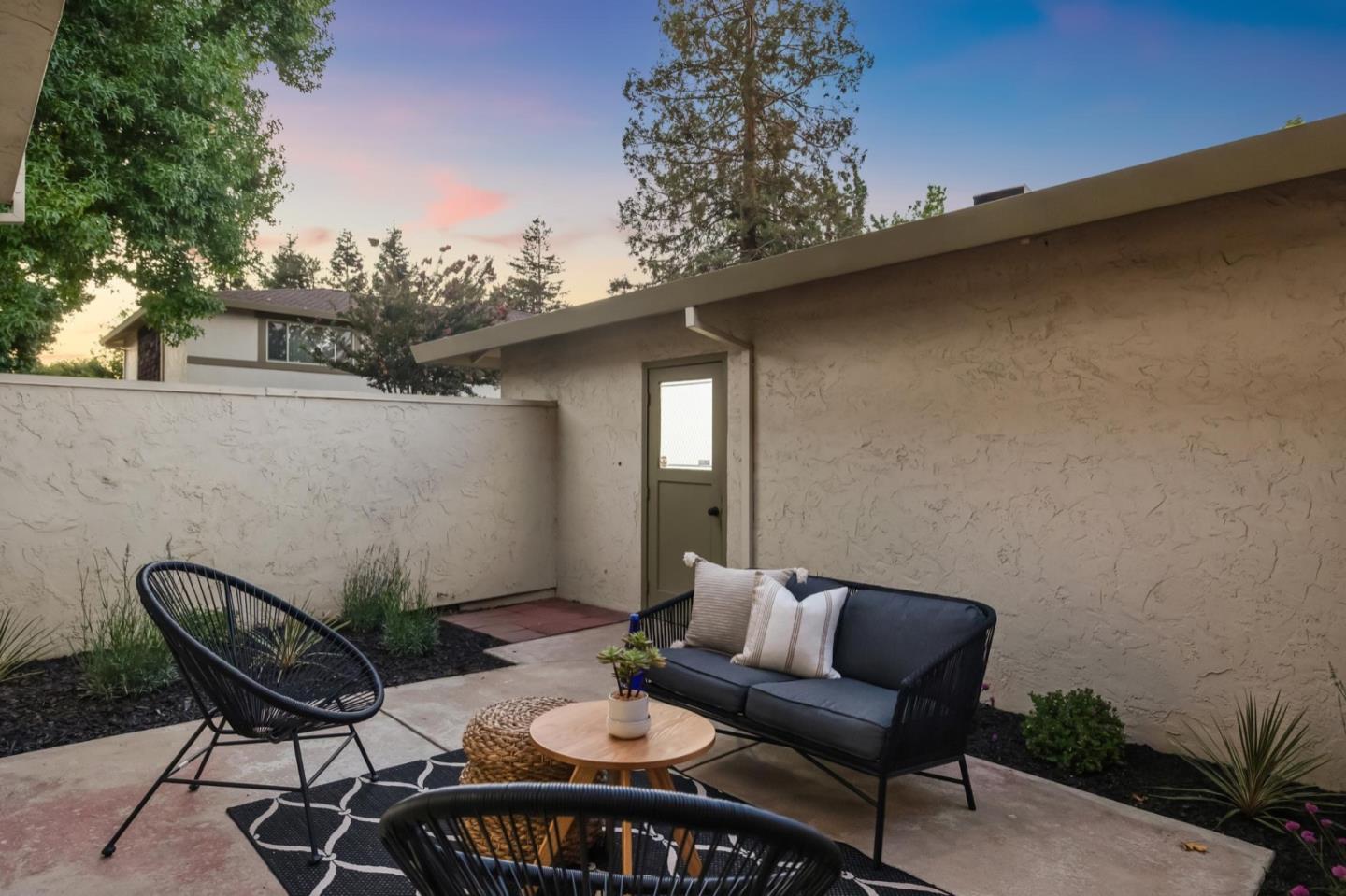 Detail Gallery Image 19 of 55 For 520 Valley Forge Way, Campbell,  CA 95008 - 2 Beds | 2/1 Baths