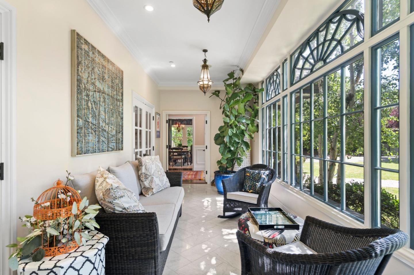 Detail Gallery Image 10 of 58 For 720 Brewer Dr, Hillsborough,  CA 94010 - 6 Beds | 5/2 Baths