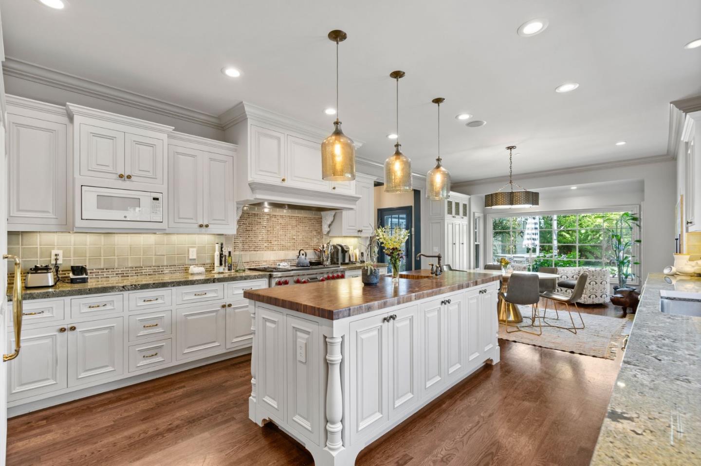 Detail Gallery Image 12 of 58 For 720 Brewer Dr, Hillsborough,  CA 94010 - 6 Beds | 5/2 Baths