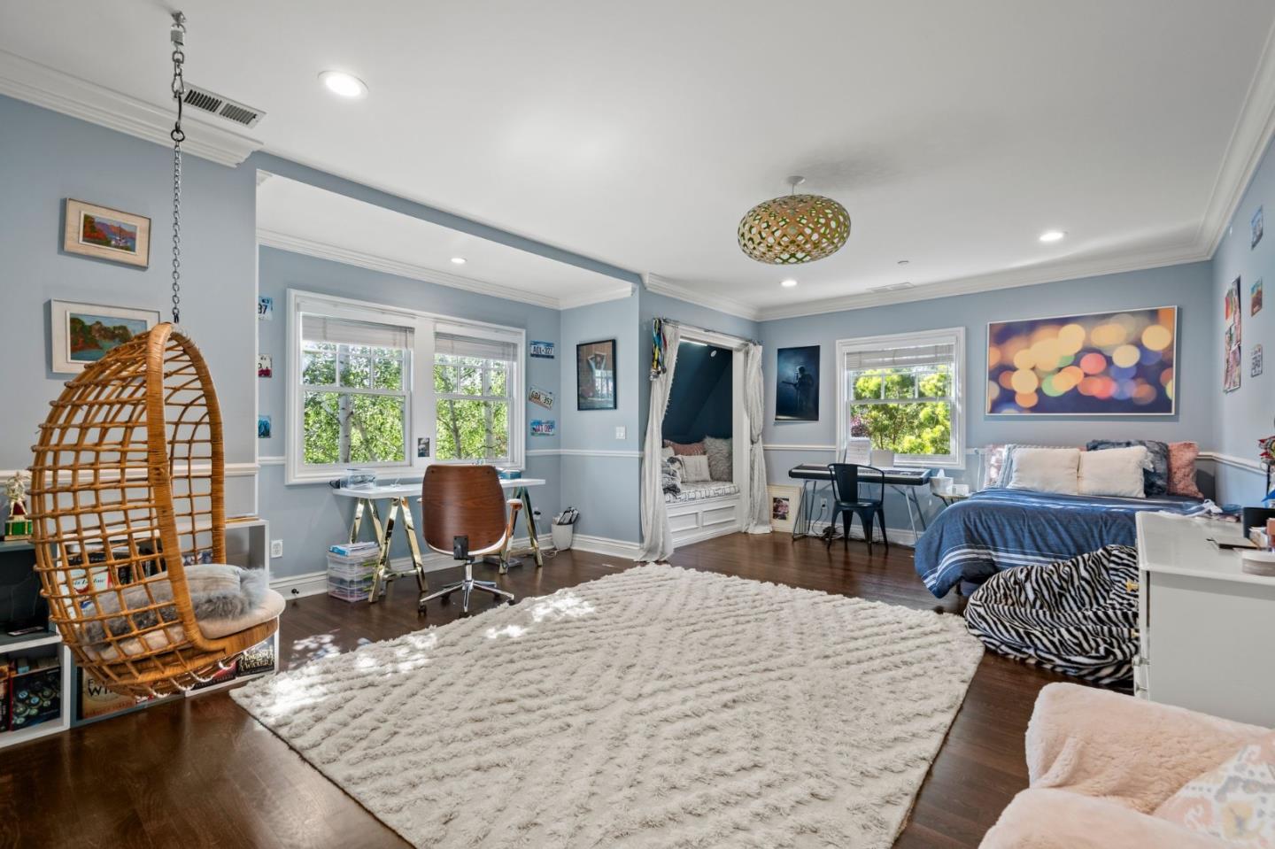 Detail Gallery Image 28 of 58 For 720 Brewer Dr, Hillsborough,  CA 94010 - 6 Beds | 5/2 Baths