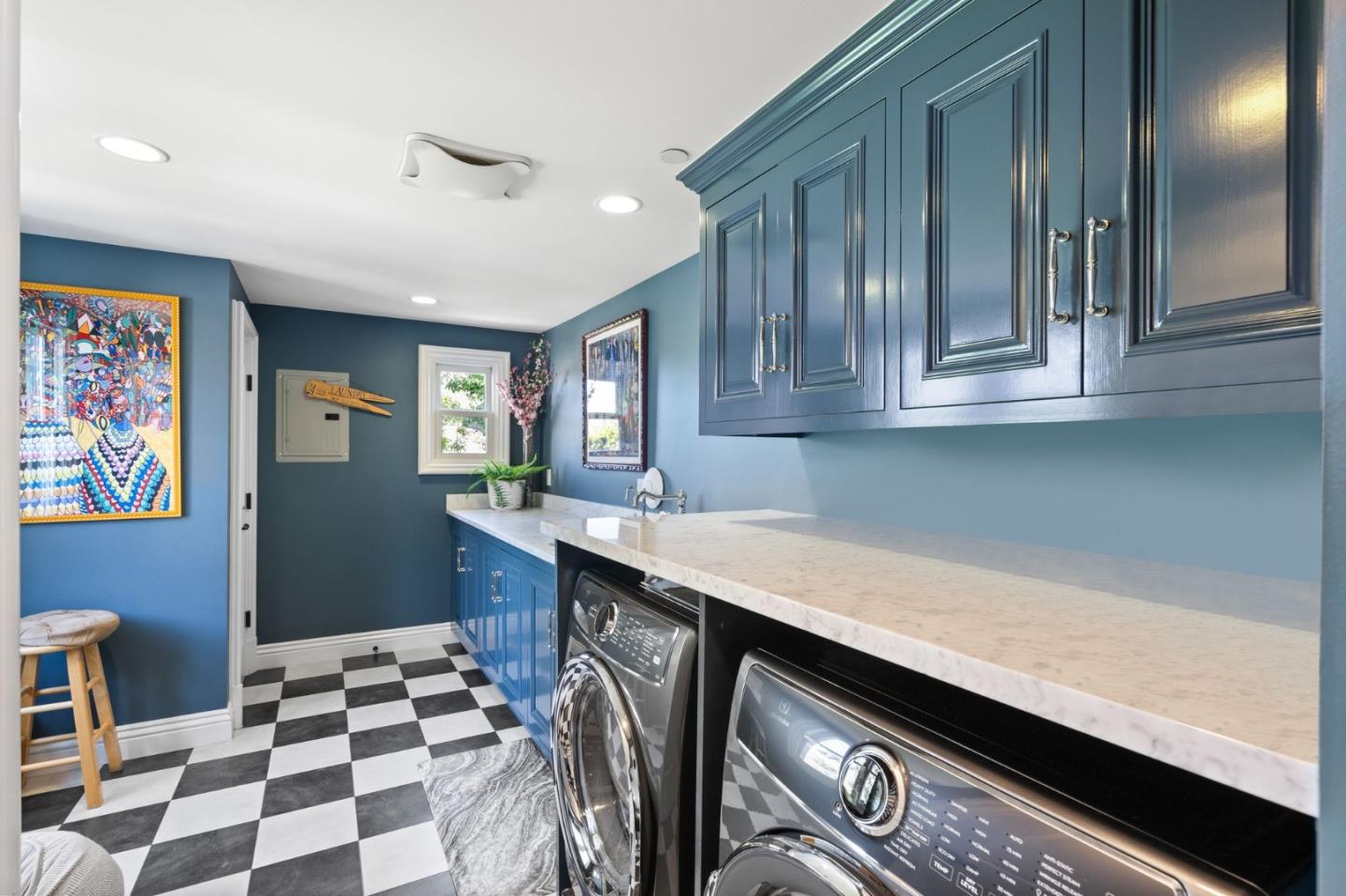 Detail Gallery Image 30 of 58 For 720 Brewer Dr, Hillsborough,  CA 94010 - 6 Beds | 5/2 Baths