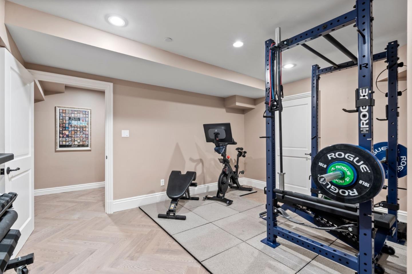 Detail Gallery Image 35 of 58 For 720 Brewer Dr, Hillsborough,  CA 94010 - 6 Beds | 5/2 Baths