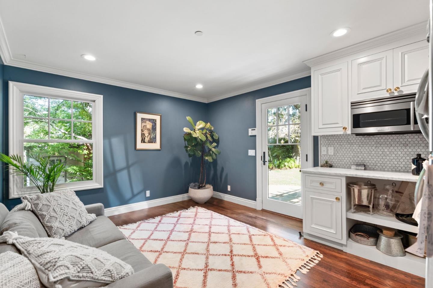 Detail Gallery Image 39 of 58 For 720 Brewer Dr, Hillsborough,  CA 94010 - 6 Beds | 5/2 Baths